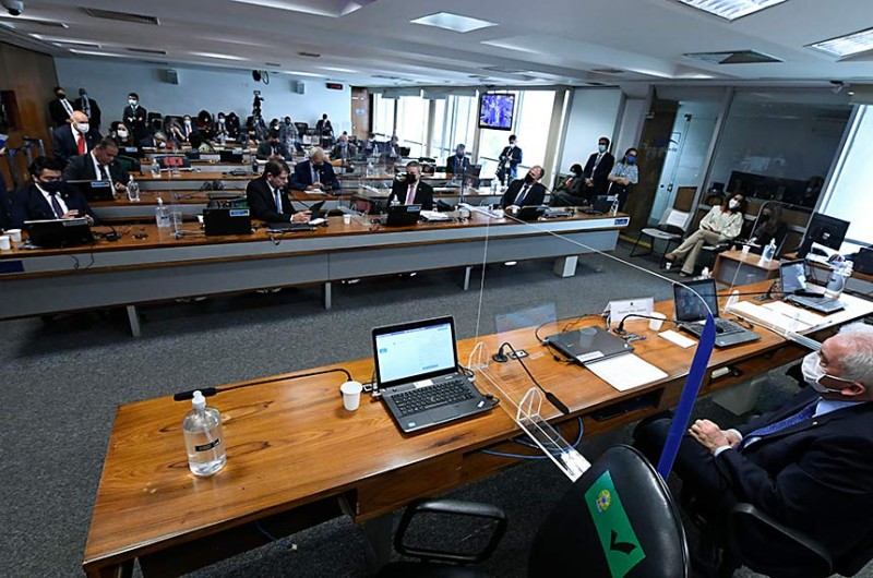 CAE ouve três indicados ao Tribunal de Contas da União; decisão será do Plenário
